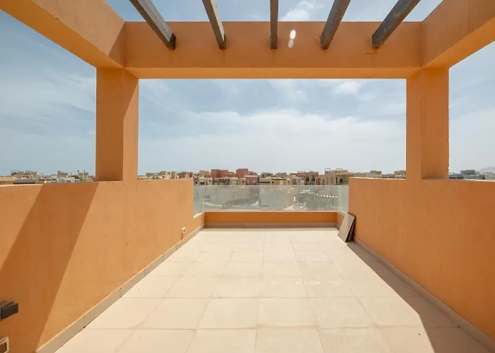 Spacious Townhouse Retreat * Hurgada