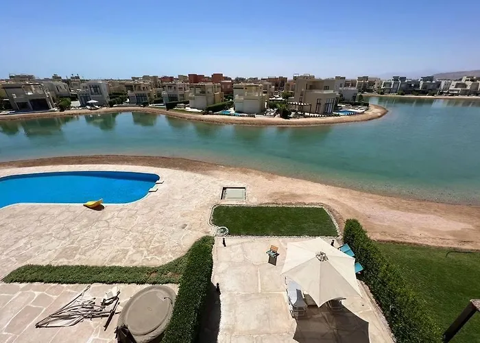 Spacious Townhouse Retreat Tatil Evi Hurgada